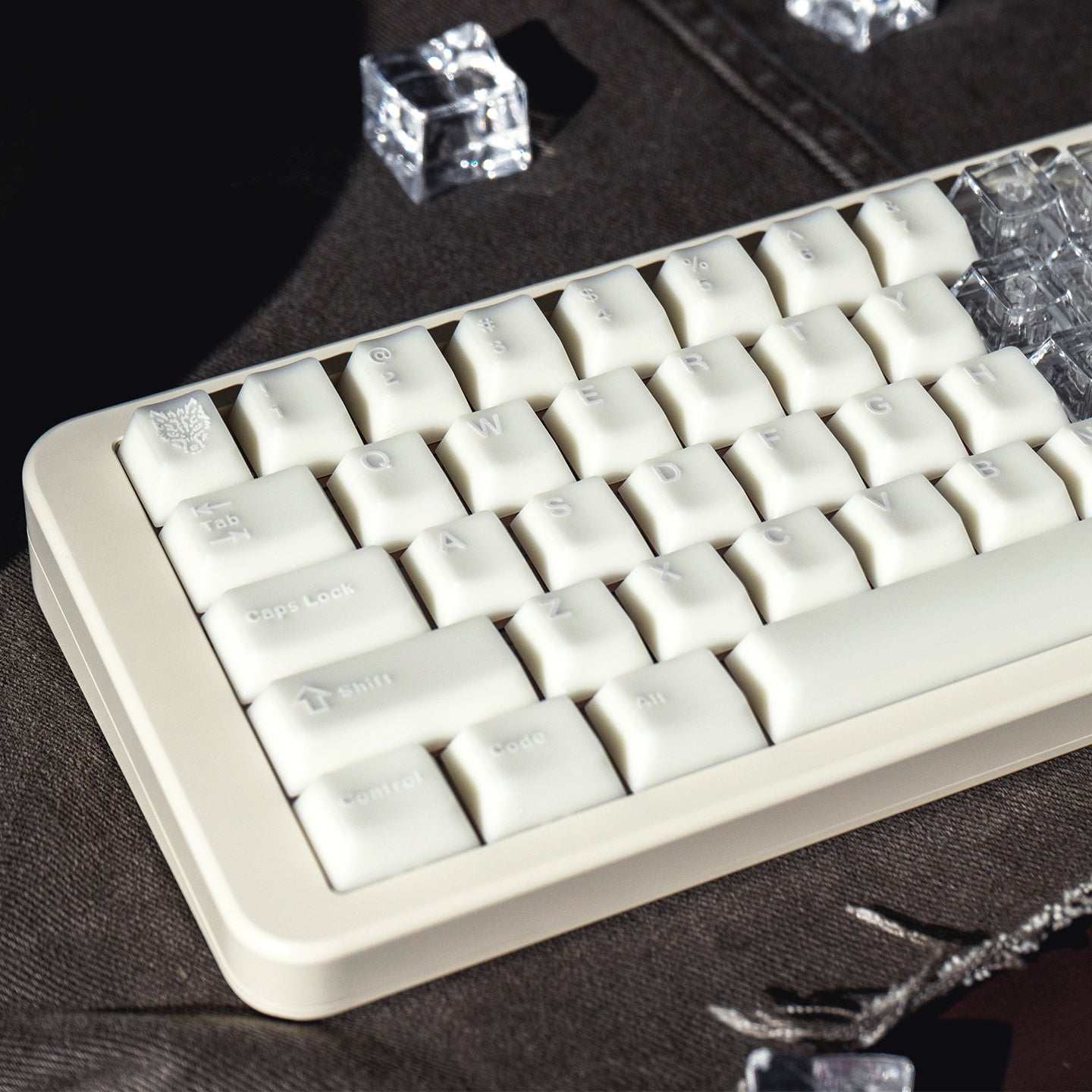 AiFei Heart Shape White Marble Keycaps