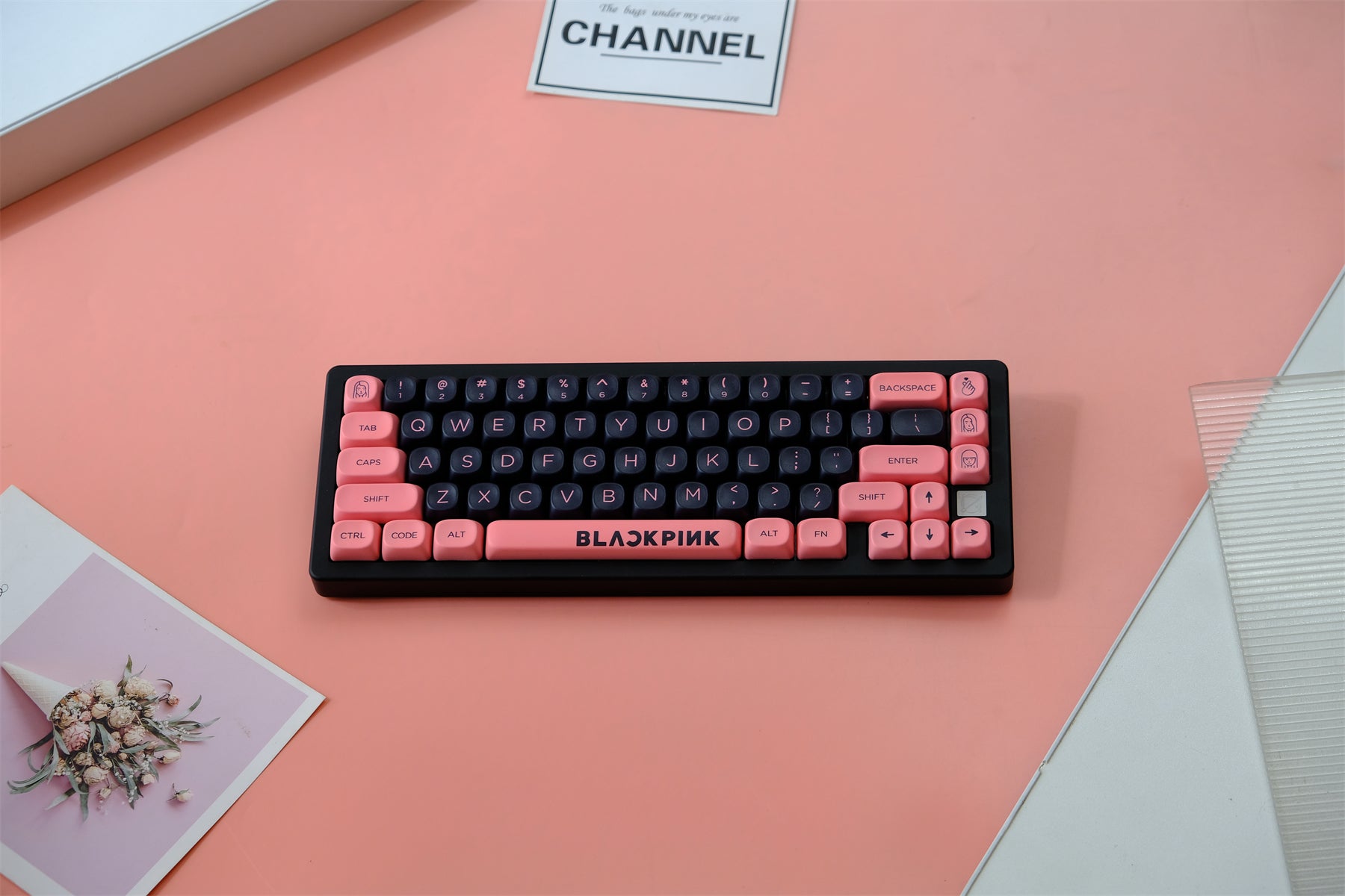 AiFei Black & Pink Keycaps - AiFeiKeycap