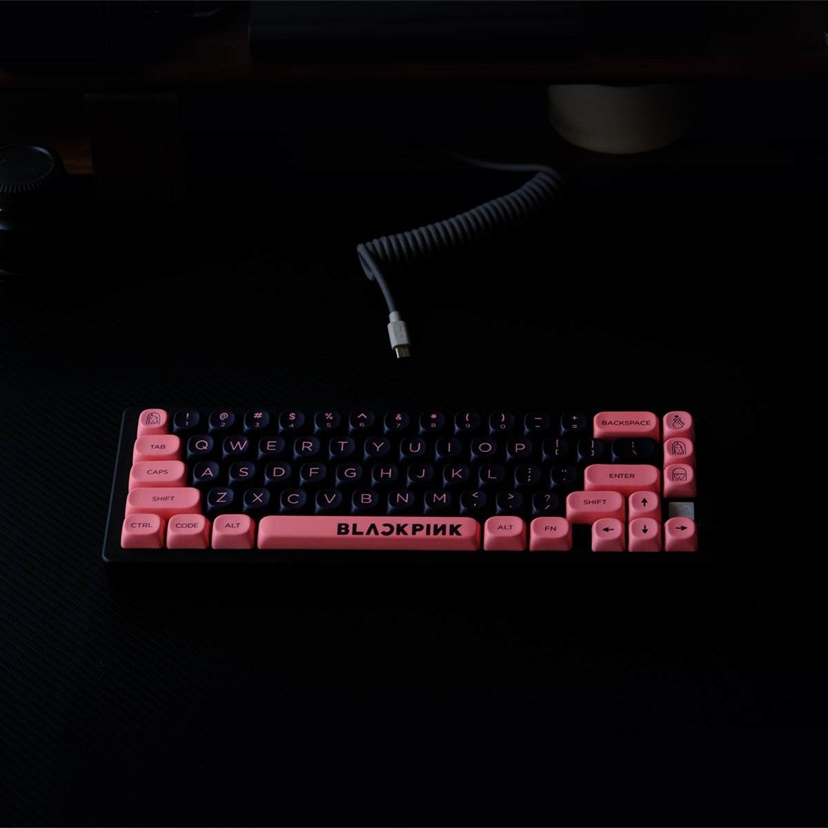 AiFei Black & Pink Keycaps - AiFeiKeycap