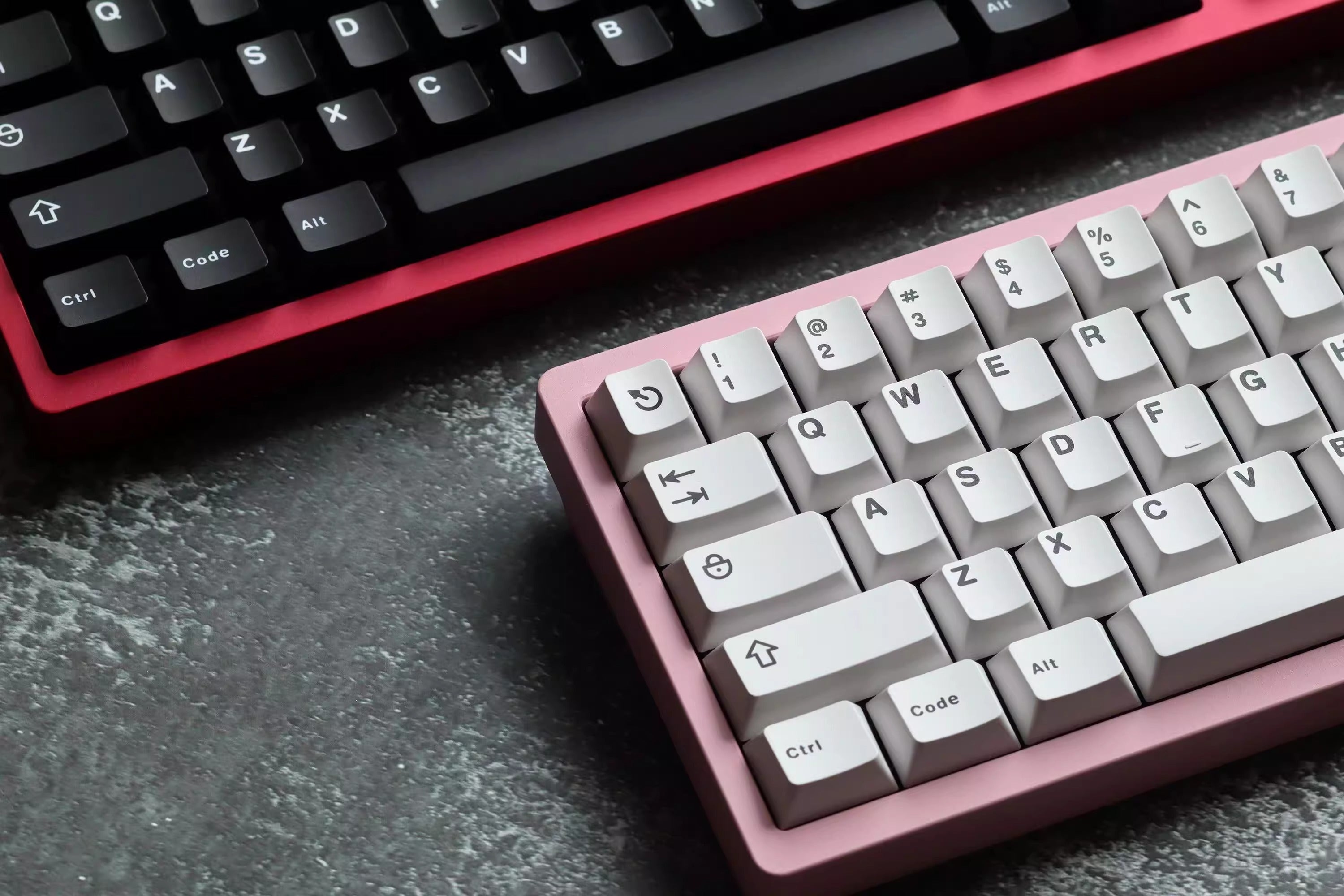 AiFei WOB and BOW Keycaps
