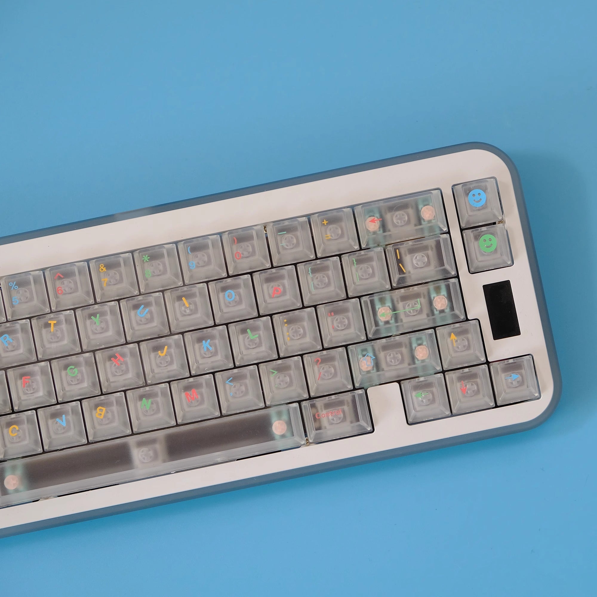 AiFei Cool kids Matte Clear Keycaps