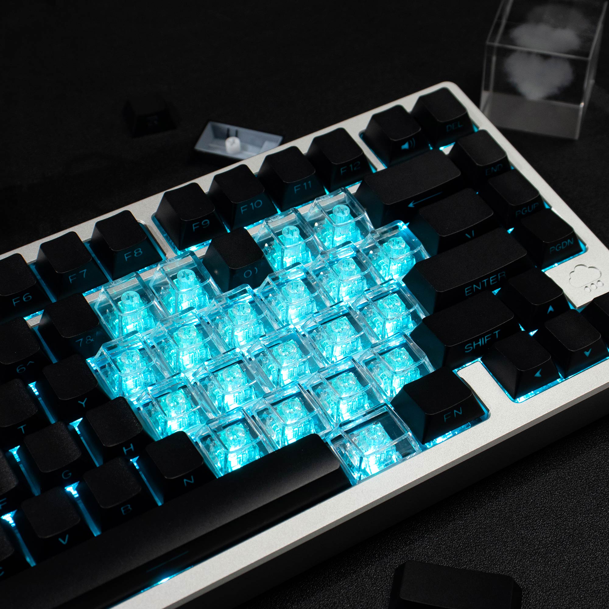 AiFei Keycap Black/White Rose Side-Transparent PBT Cherry 61/75/87