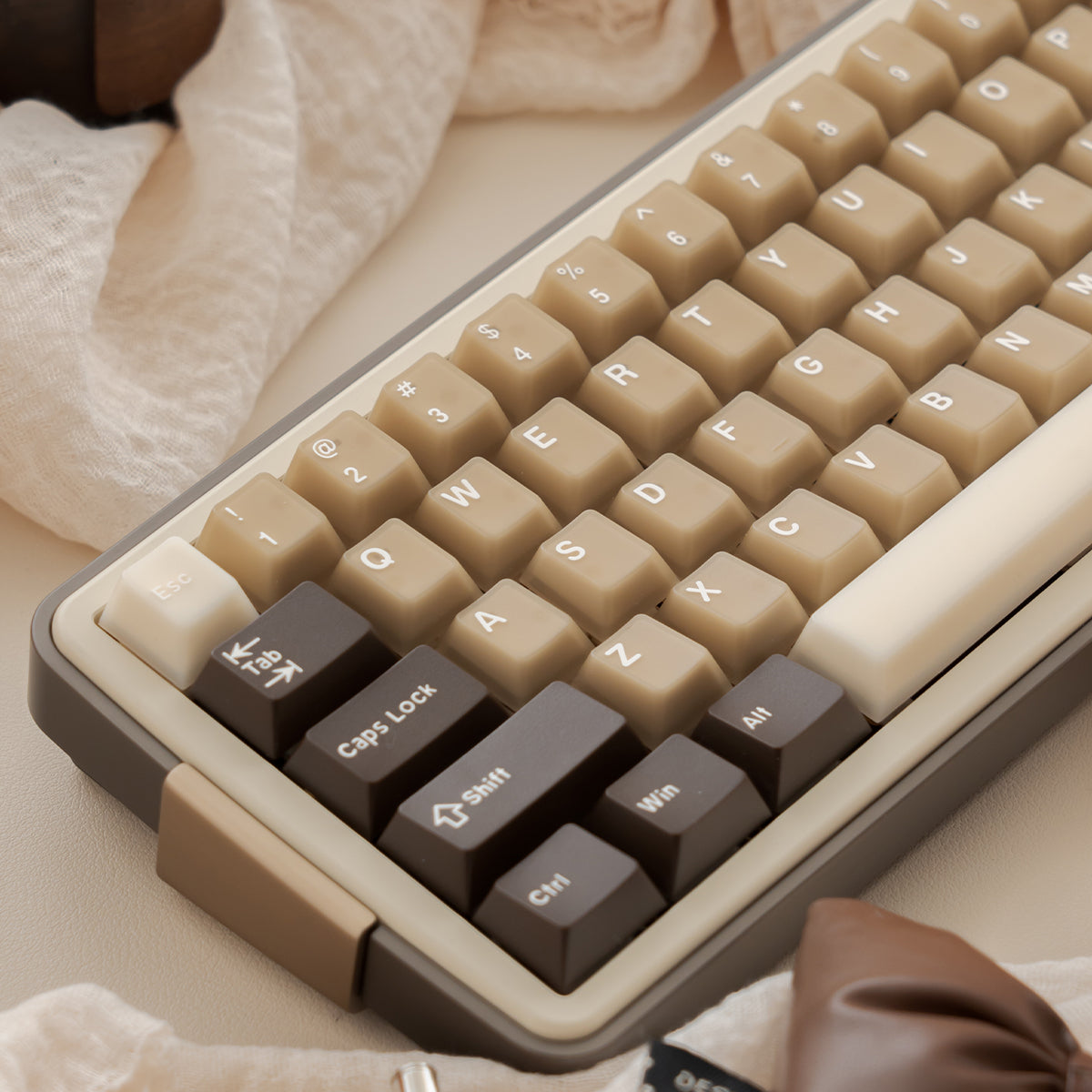 Aifei Keycap Coconut Latte Semi-Transparent PBT+PC Full Set OEM