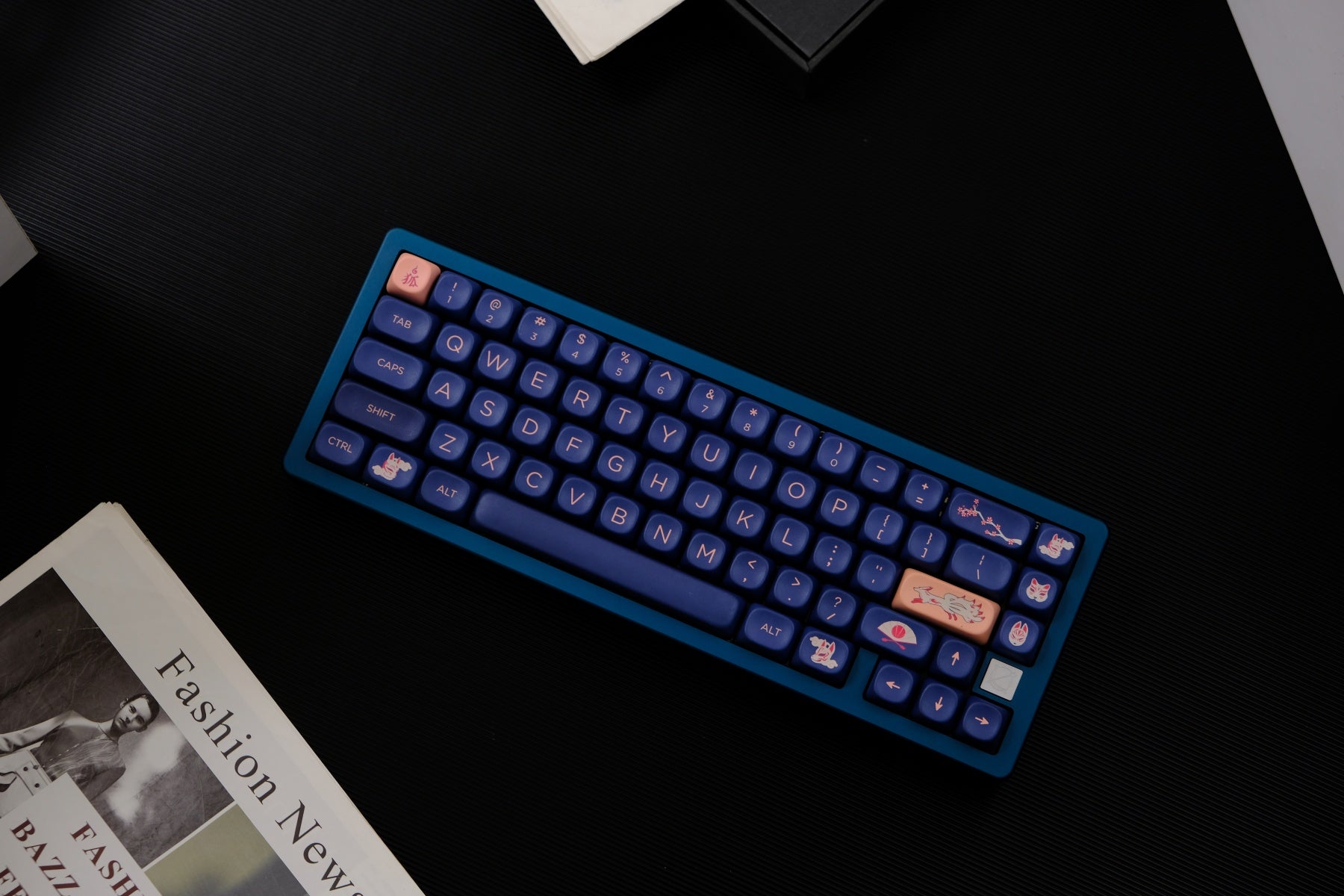 On Fox PBT Cherry Profile Keycaps - AiFeiKeycap