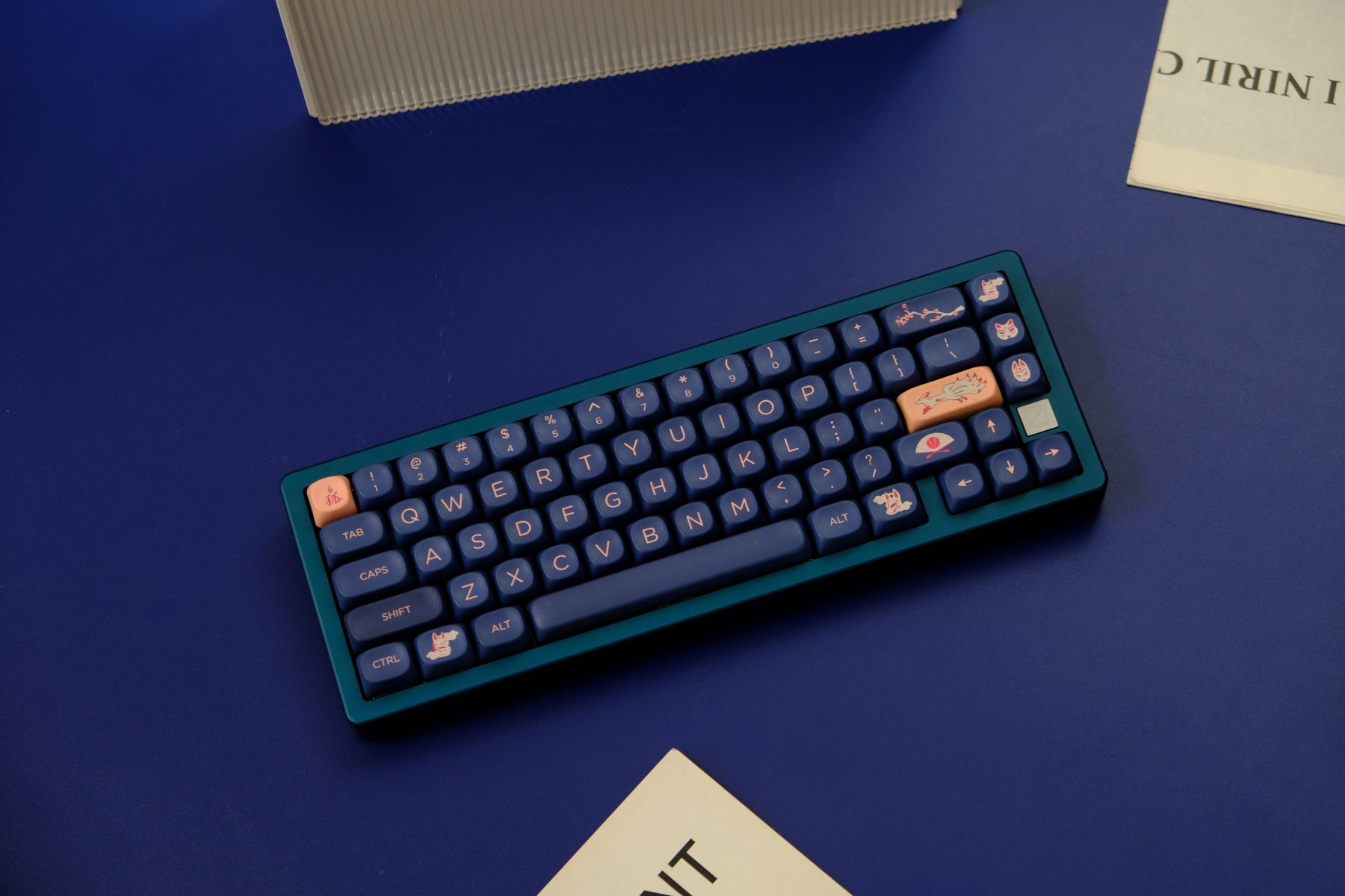 On Fox PBT Cherry Profile Keycaps - AiFeiKeycap