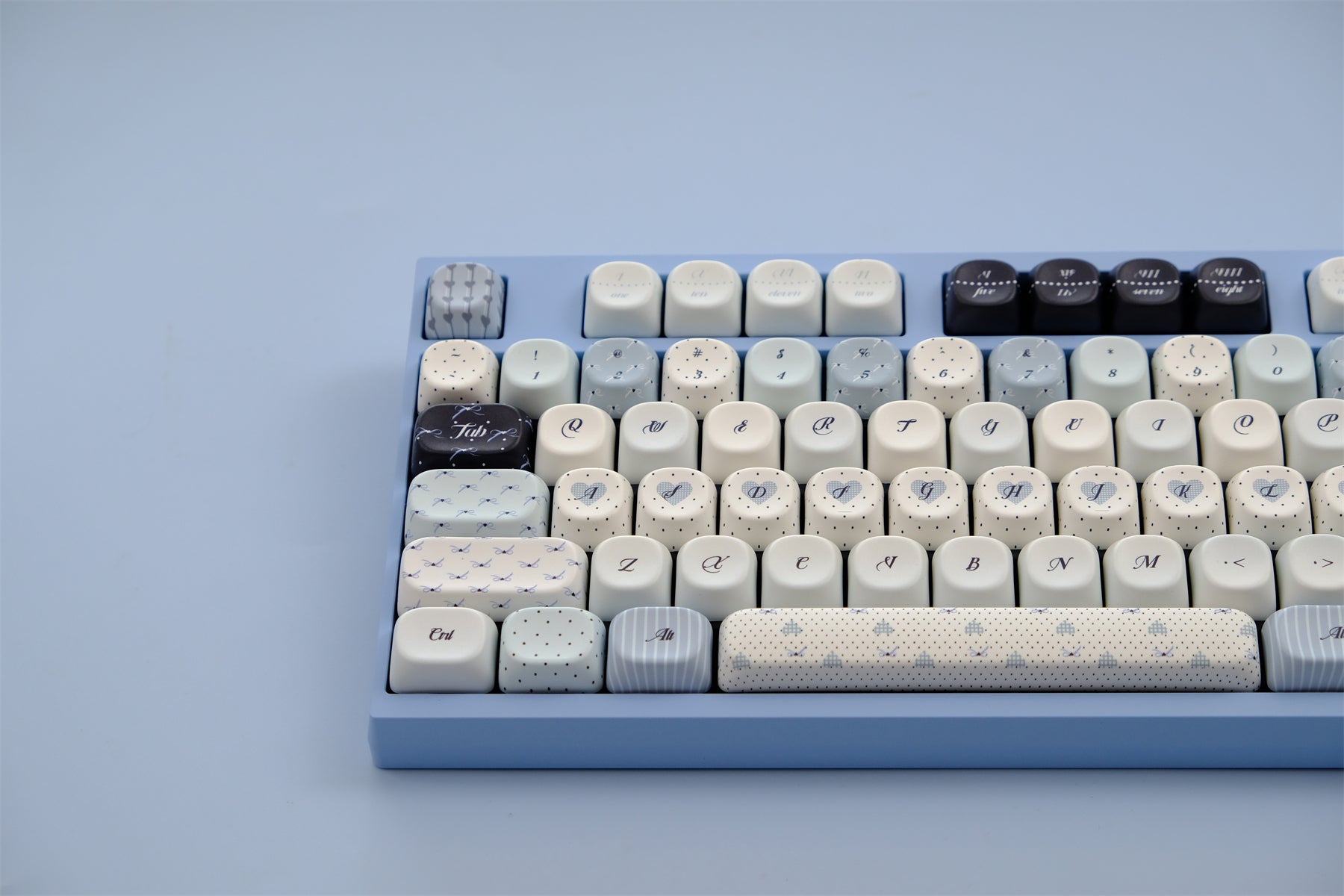 AiFei PBT Polka Dot Keycaps - AiFeiKeycap