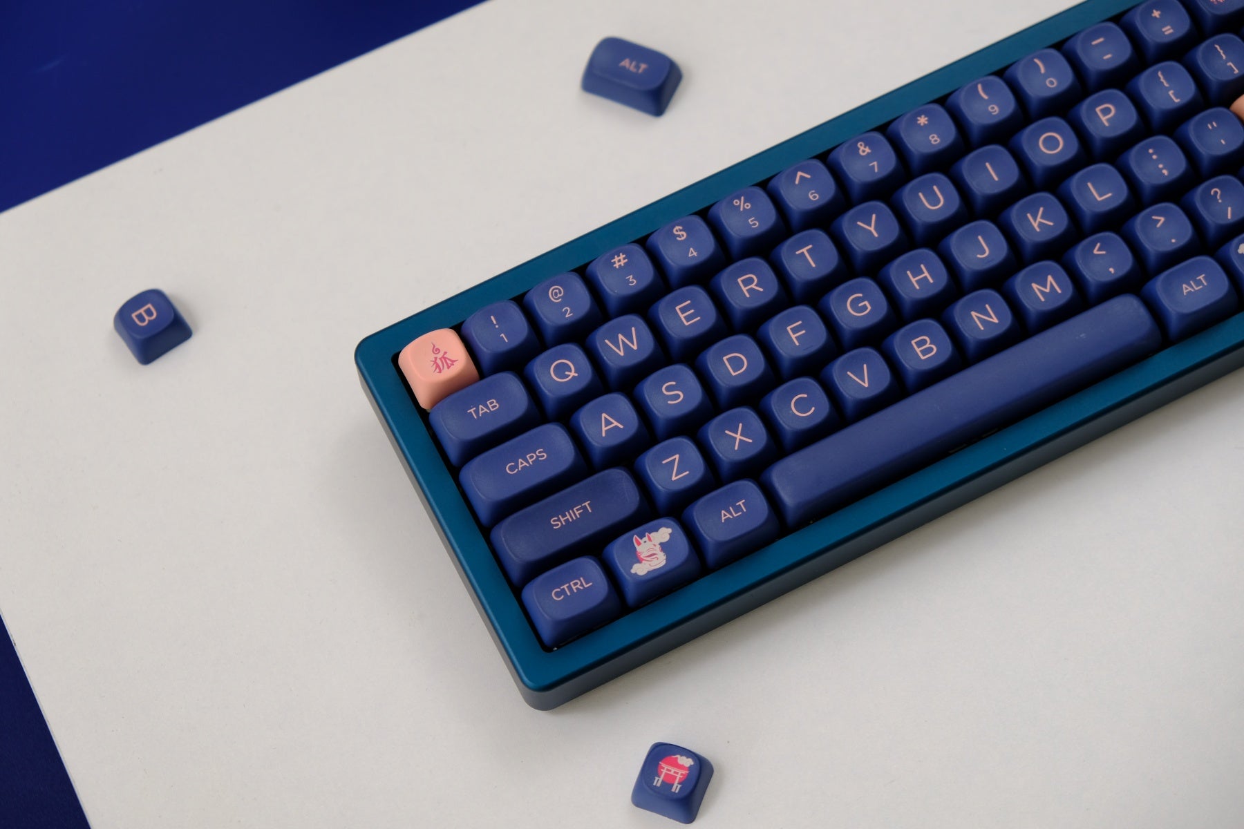 On Fox PBT Cherry Profile Keycaps - AiFeiKeycap