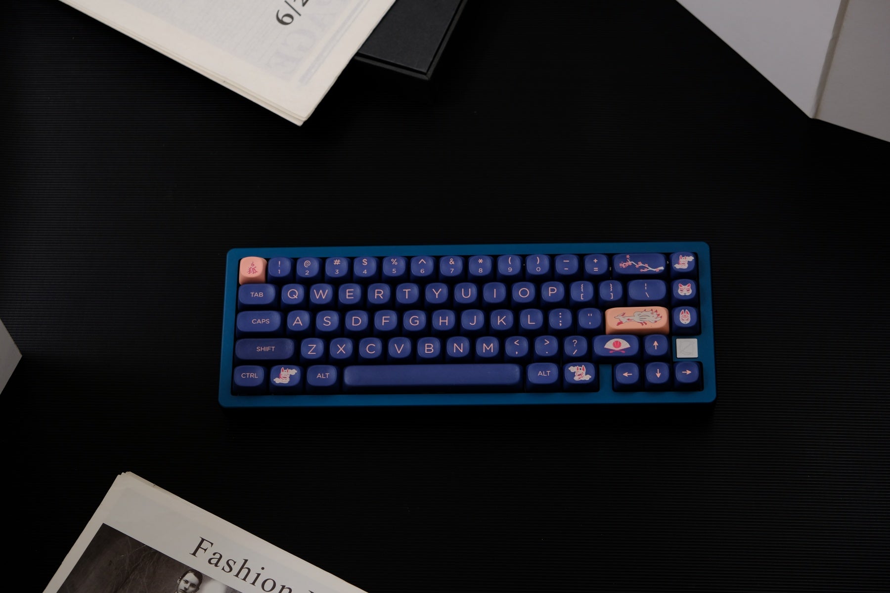 On Fox PBT Cherry Profile Keycaps - AiFeiKeycap